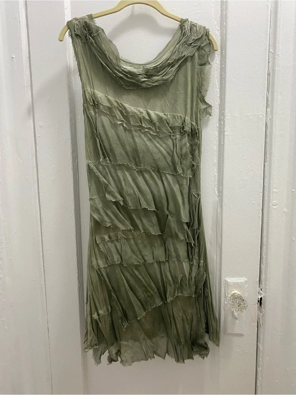 Green Layered Sleeveless Dress - Picture 1 of 2